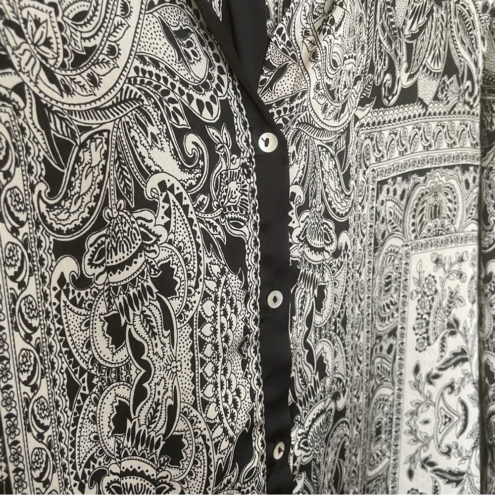 Zara Basic Black & White Button Down - image 3